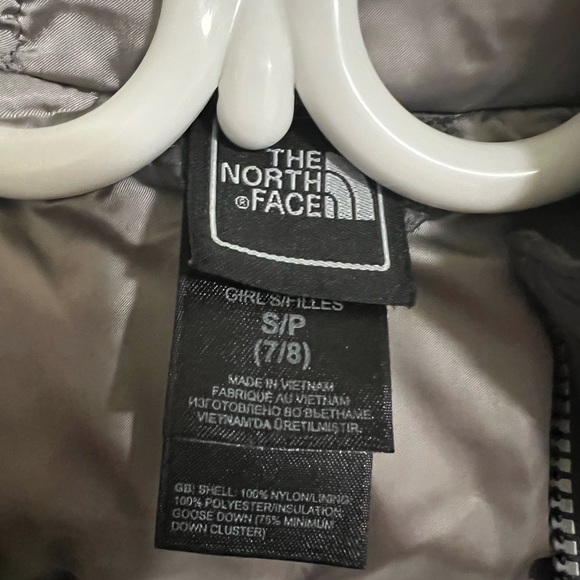 North Face Winter Jacket Girls - Picture 4 of 5